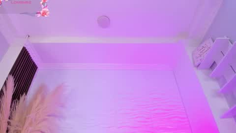 Audrey Hayworth online show from December 21, 12:22 pm