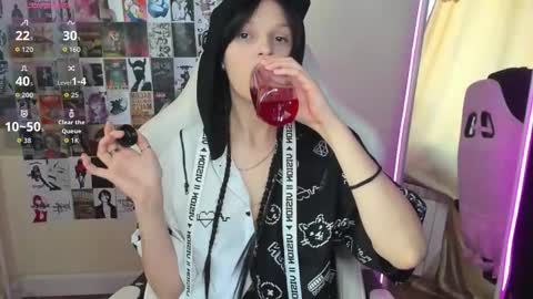 Snapshot of audreyykim chatting on October 14, 9:56 am Audrey online show from October 14, 9:56 am