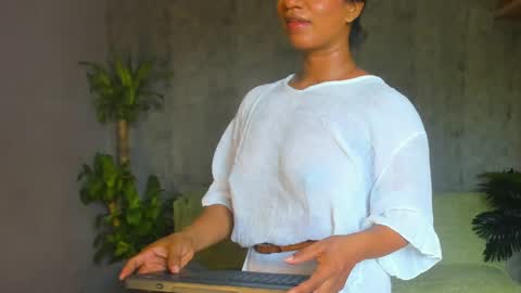 Audry online show from May 31, 3:11 pm