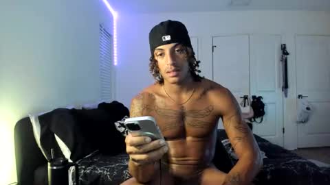 augiexrated online show from January 13, 2:19 am