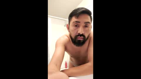 augustotojin64 online show from May 31, 6:56 am
