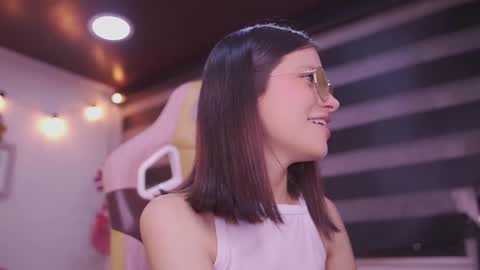 aura_rouss online show from December 22, 11:44 pm