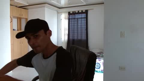 Snapshot of aureliv1 chatting on October 13, 9:06 pm Aureliano online show from October 13, 9:06 pm