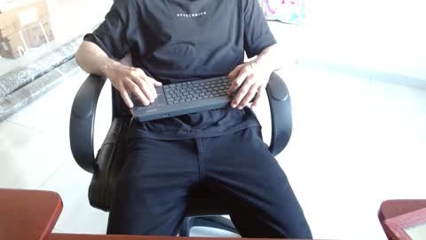 Aureliano online show from February 24, 9:51 pm