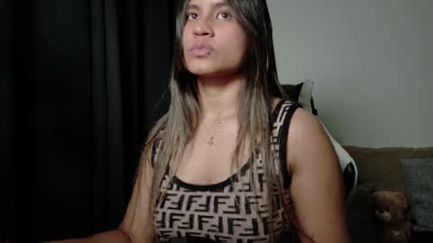 aurora_collins08 online show from April 6, 3:24 pm