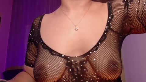 Snapshot of aurora_collins08 chatting on September 26, 6:27 pm aurora_collins08 online show from September 26, 6:27 pm