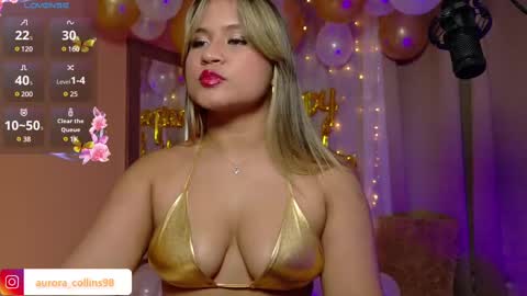 Snapshot of aurora_collins08 chatting on March 7, 6:43 pm aurora_collins08 online show from March 7, 6:43 pm