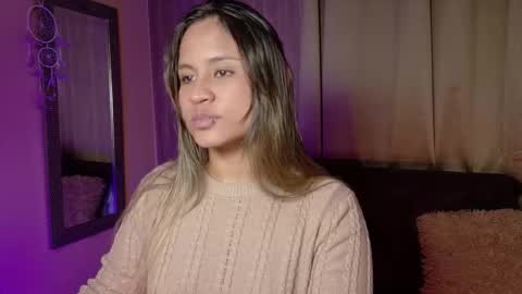 Snapshot of aurora_collins08 chatting on September 19, 4:54 pm aurora_collins08 online show from September 19, 4:54 pm