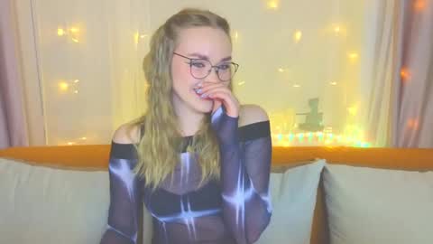 Kate online show from February 12, 4:00 pm