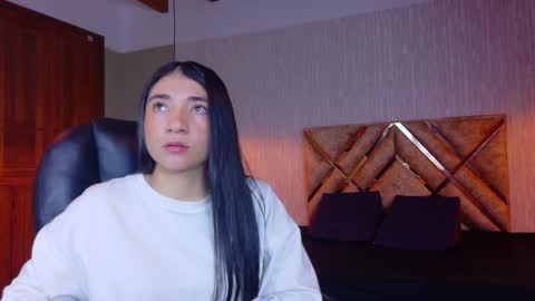 Aurora online show from November 5, 3:52 am