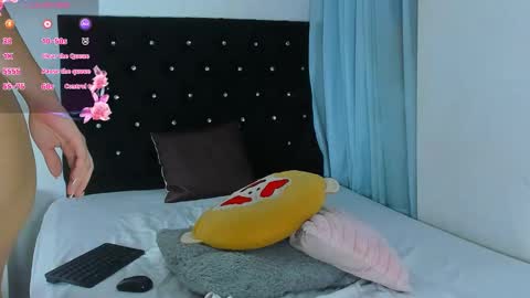 aurora_lenovic online show from October 8, 3:40 pm