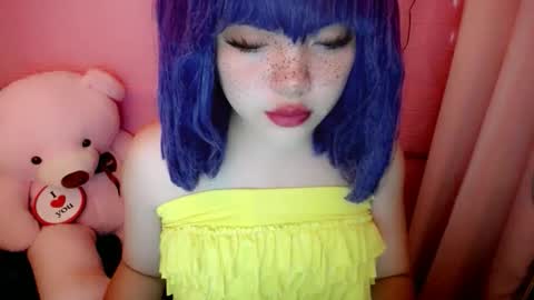 cute online show from May 11, 7:48 am