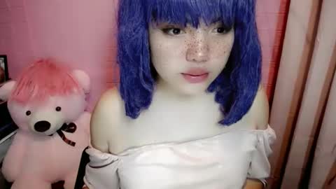 cute online show from December 1, 12:36 pm