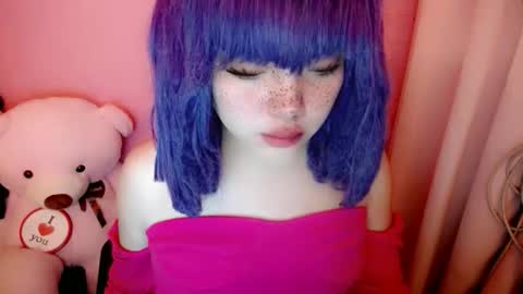 cute online show from April 19, 2:23 am