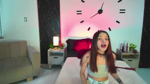 Aurora  online show from April 8, 1:14 pm