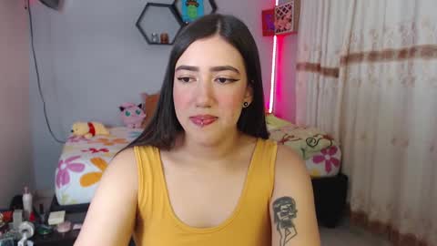 Snapshot of aurora_shy_ chatting on February 8, 1:22 am Aurora  online show from February 8, 1:22 am