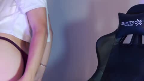 Aurora online show from February 25, 6:44 pm