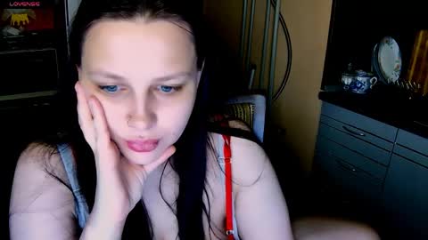 Aurora  Follow me online show from May 15, 12:41 am