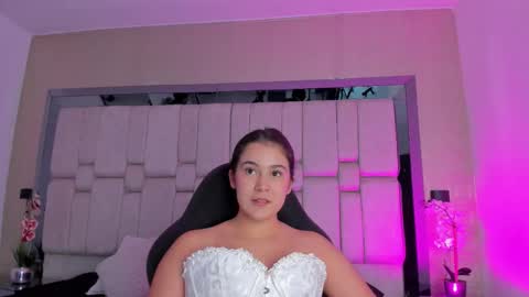Snapshot of auroraflowers chatting on October 17, 7:51 pm Aurora online show from October 17, 7:51 pm
