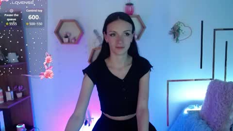 aurorahans online show from April 12, 6:17 am