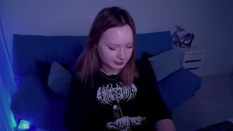 Snapshot of auroramour chatting on October 9, 5:51 pm Aurora online show from October 9, 5:51 pm