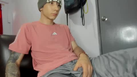 austin1119a online show from January 20, 8:29 pm