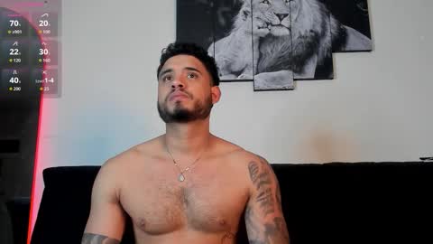 Snapshot of austintorres_ chatting on September 24, 2:51 am AustinTorres online show from September 24, 2:51 am
