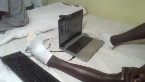 Snapshot of autoboys chatting on September 13, 9:17 pm autoboys online show from September 13, 9:17 pm