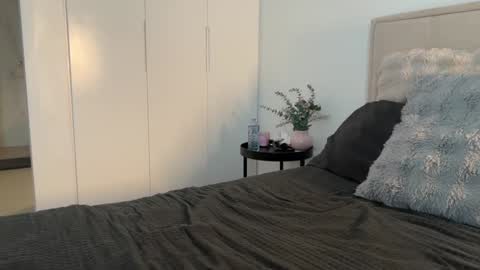 Ava  online show from February 3, 12:18 am