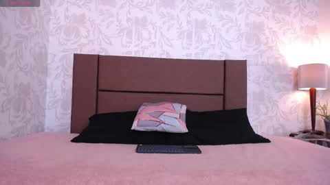 Ava  online show from May 29, 2:09 am
