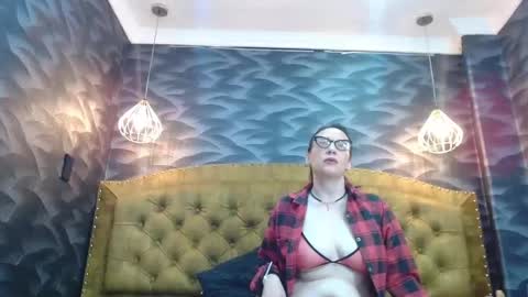 avanahomi online show from November 16, 12:51 pm