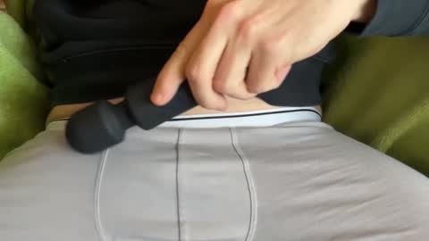 averageddaniel online show from November 5, 1:57 pm