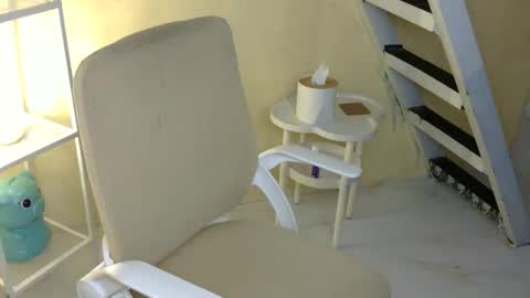 Rhian online show from October 22, 3:31 am