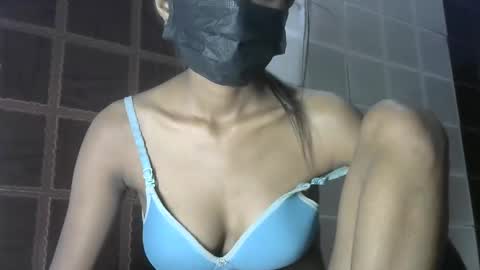 avery_lust01 online show from March 27, 5:46 am