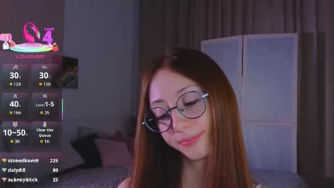 Avril online show from October 11, 10:46 pm