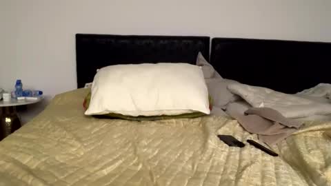 awardy3211 online show from February 21, 11:52 pm