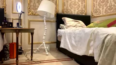 awardy3211 online show from December 19, 7:07 pm