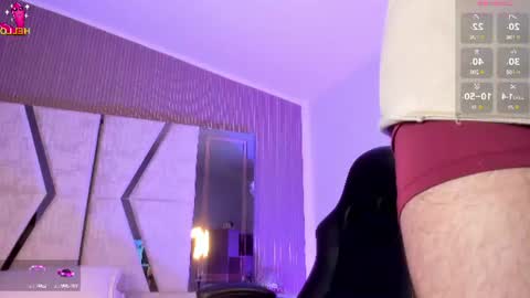 axel_grey_ online show from June 13, 1:43 pm