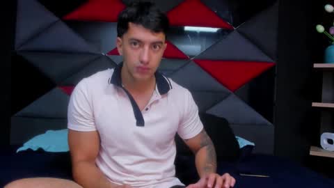 axel_hendrick online show from February 9, 1:04 pm