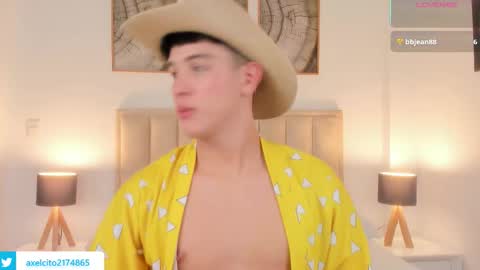 axel slim online show from March 7, 5:29 am