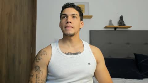Snapshot of axel_taylor21 chatting on September 9, 4:45 am INDEPENDENT MODEL online show from September 9, 4:45 am