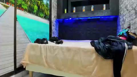 Axell Cross2 online show from April 5, 12:29 am