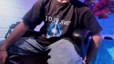 Snapshot of axell_cross2 chatting on October 8, 1:02 am Axell Cross2 online show from October 8, 1:02 am