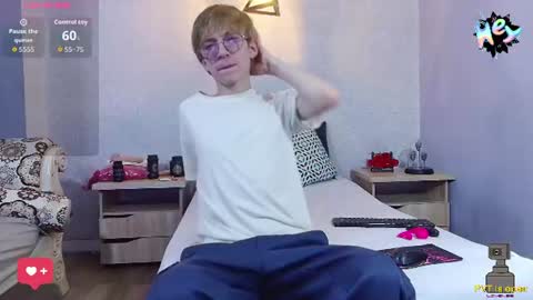 axell_stone online show from July 8, 8:56 pm