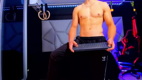 Ayden Miller online show from March 10, 11:45 am