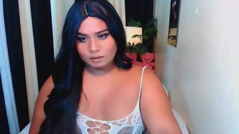 AYESHA online show from January 6, 5:28 pm