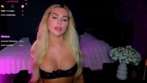  Ayla Demir  online show from June 20, 8:37 pm