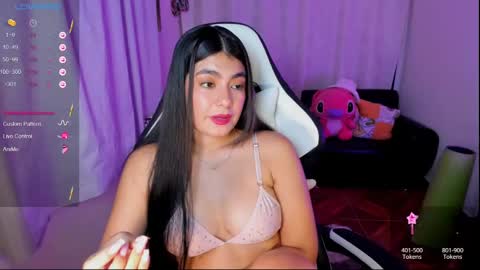 Snapshot of aylenmiller_ chatting on September 23, 1:54 am Aylen online show from September 23, 1:54 am