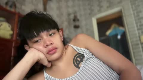 aymkyline online show from May 23, 2:40 am