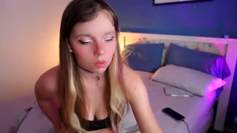 Ayra Lust online show from April 4, 6:59 pm